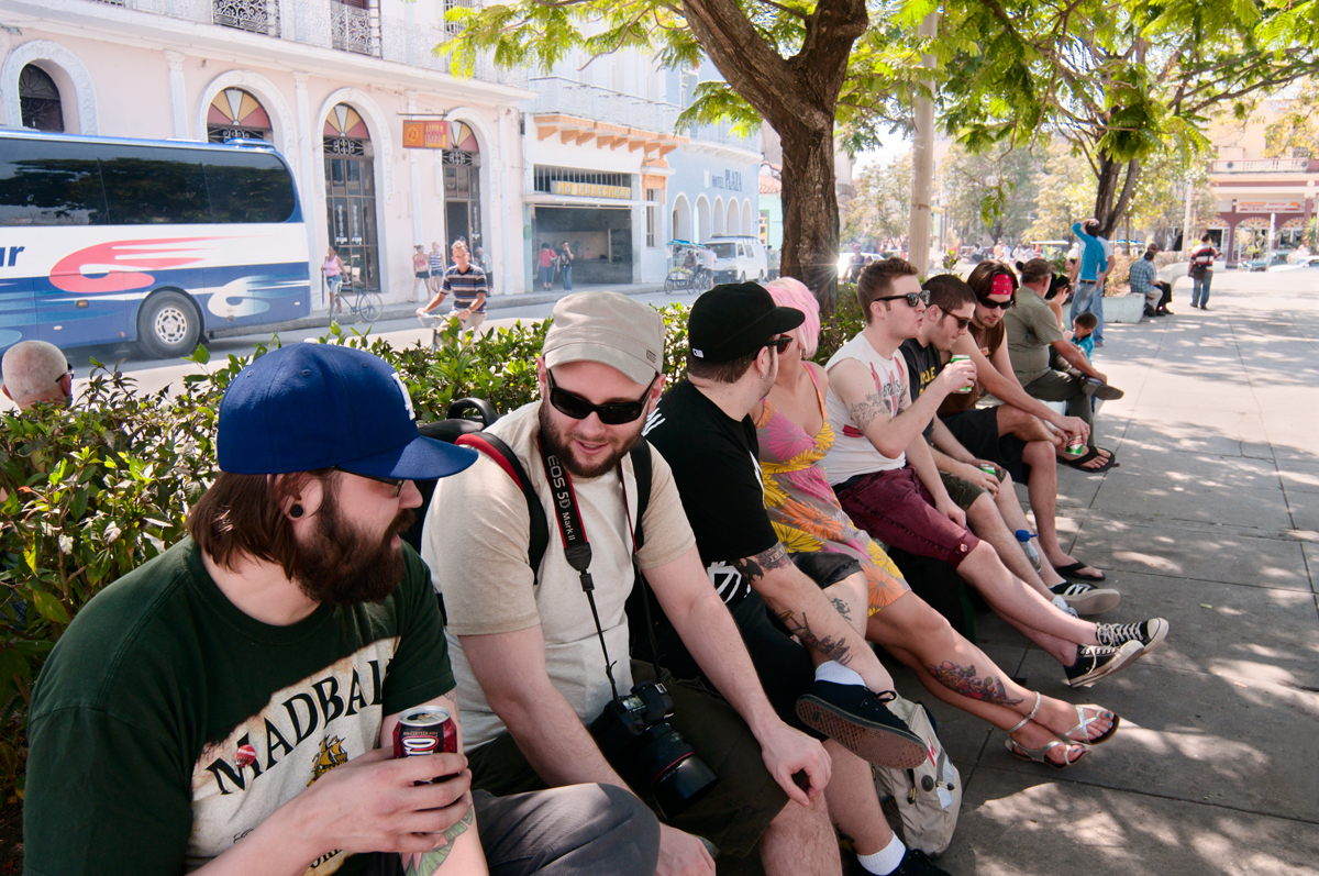 Solidarity Rock Group Show