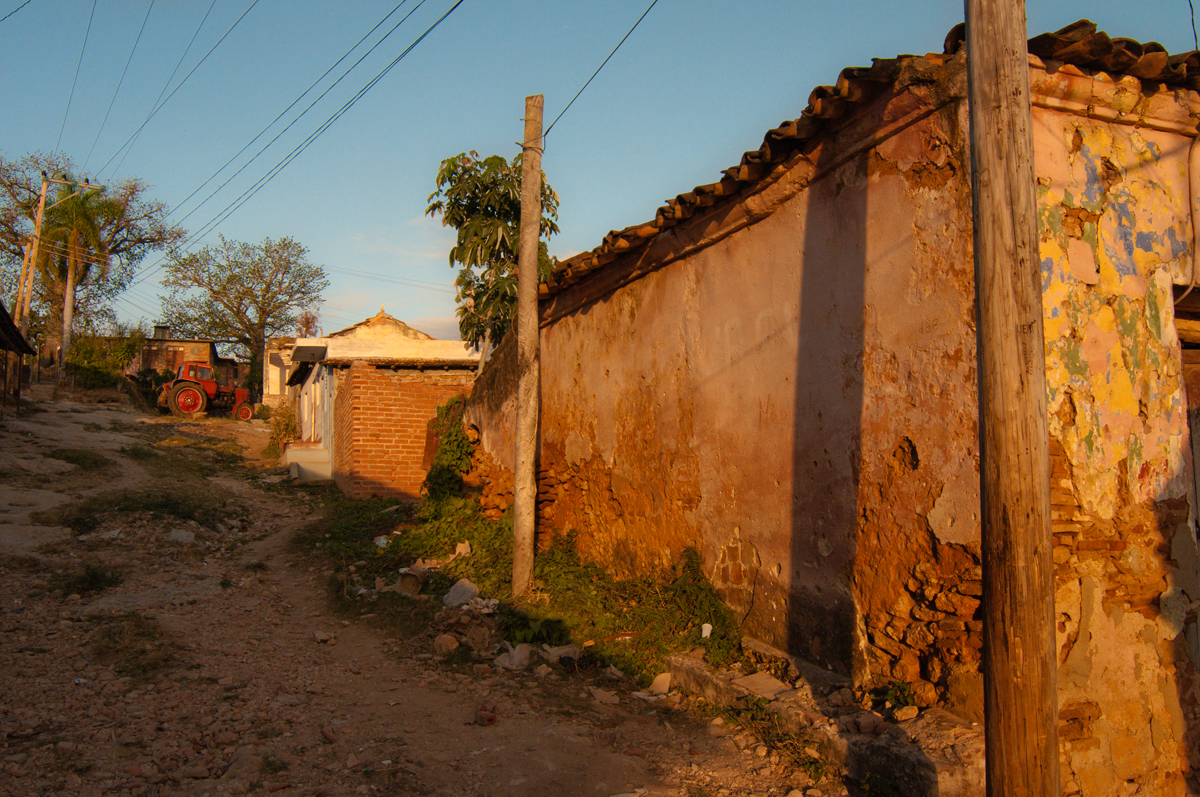 Solidarity Rock Group Show